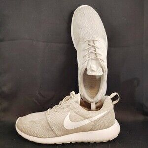 Nike Roshe One Men's Athletic Running Shoes Beige Mesh Foam 511881-112 Size 11.5